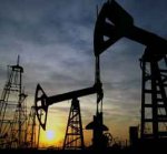 Нефть торгуется разнонаправленно на статистике по запасам в США