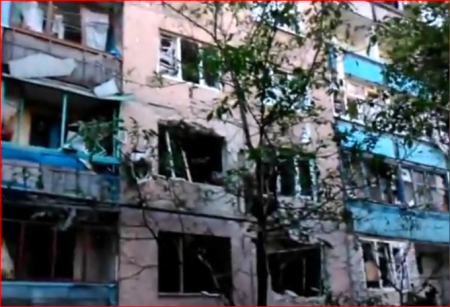 Первомайск. Украинская армия разрушила многоквартирный дом