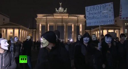 «Марш миллиона масок»: в Берлине прошли протесты против агрессивной внешней ...