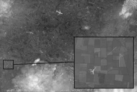 Снимок со спутника с Боингом и Су-27 возможно подлинный, а все доказательст ...