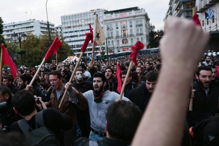 В Афинах прошёл многотысячный марш в память о студенческом восстании 1973 года