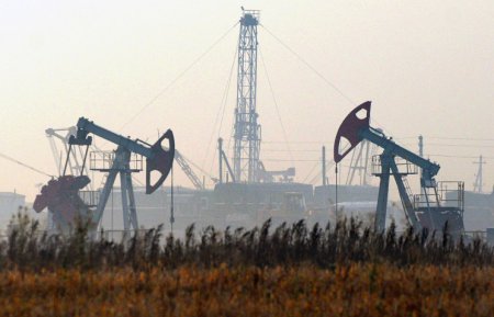 Россия может снизить добычу нефти