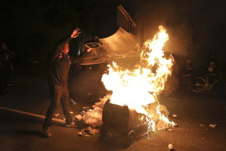 Новые фото беспорядков в Фергюсоне США после оправдания полицейского в суде