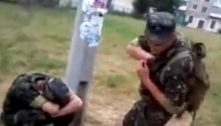 Украинский офицер: Россия подослала в армию зеленого змия, военные спиваются