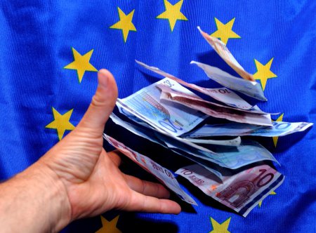СМИ: ЕС потратит миллионы евро налогоплательщиков на пиар среди «нейтральны ...