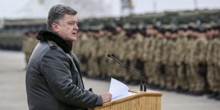 Порошенко: Украина получит от Канады военную экипировку
