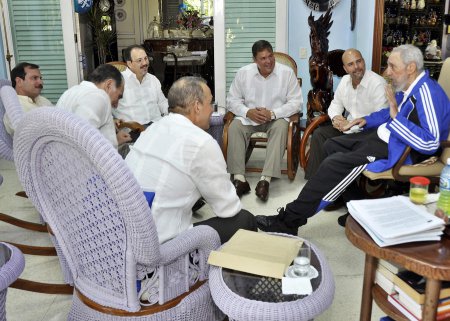 Фидель Кастро встретился с «пятёркой» кубинских разведчиков, работавших в США под прикрытием
