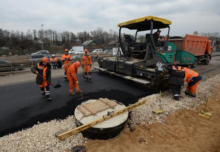 ​СМИ: В России не будут экономить на ремонте автомобильных трасс
