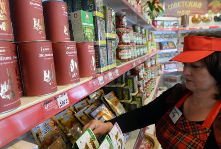 СМИ: Рост цен на продукты в России будут удерживать за счёт снижения затрат на рекламу