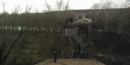 ОБСЕ: Мост возле Станицы Луганской восстанавливают бойцы «Айдара» вместе с «ЛНРовцами»