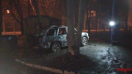 21 апреля 2015, 3:40 ночи в Харькове самовзорвался кондиционер в джипе из А ...