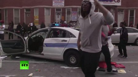 Банды Балтимора объединяются для борьбы с полицейскими
