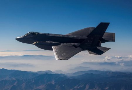 Эксперт: Самый дорогостоящий американский военный самолет F-35 оказался хуж ...