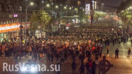 Отставка не помогла. Тысячи румын требуют тюрьмы для экс-премьер-министра