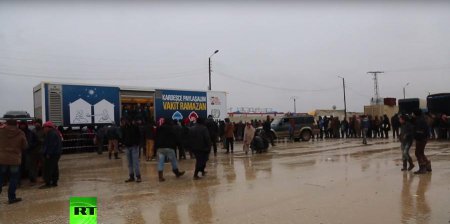 Житель Алеппо: Анкара и террористы совместно контролируют лагерь для беженц ...