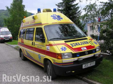 В Чехии перевернулся автобус с детьми, десятки раненых