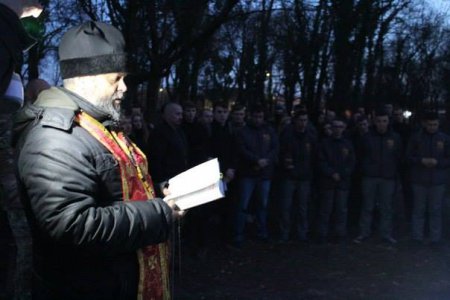 На шествии в Ужгороде объявили о готовности к борьбе с «венгерскими оккупационными деятелями»