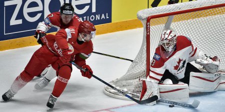 Тренеры сборной Канады на матч с Белоруссией надели георгиевские ленты