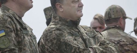 Порошенко рассказал о важности сержантского состава в украинской армии