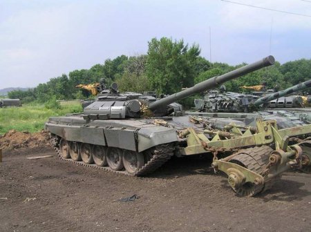 Тюнинг Т-72 в ДНР. Лучшее не всегда враг хорошего