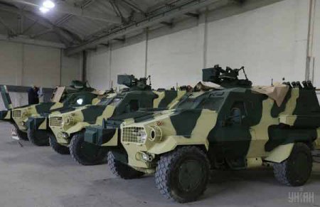 Министерству обороны Украины переданы первые десять бронеавтомобилей "Дозор-Б"