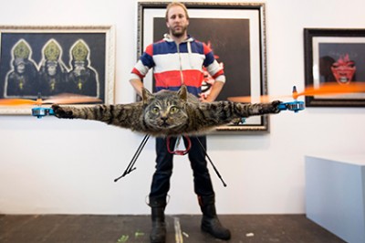 Изобретатель дрона-кота решил создать дрона-корову