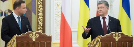 Порошенко: Украинско-польский диалог по истории не должен работать на пользу третьей страны