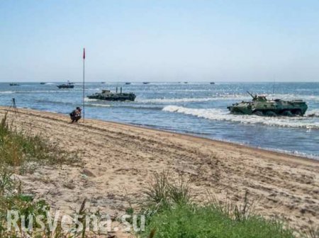 Впечатляющие кадры: Гиви и спецназ ДНР отработали штурм Мариуполя с моря (+ФОТО, ВИДЕО)
