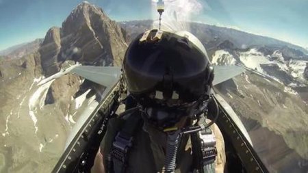 США увеличивают число мест на курсах подготовки афганских пилотов