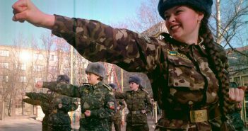 В украинской армии почти 20 тысяч женщин, – Геращенко