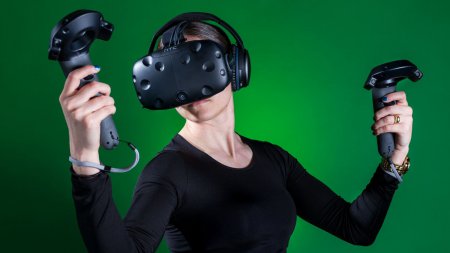 В 2017 году HTC увеличит поставку VR-шлемов Vive до 1,5 миллионов штук