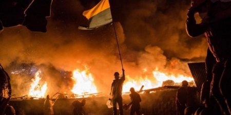 Канал РЕН ТВ покажет фильм Оливера Стоуна "Украина в огне"