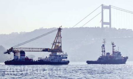 Россия строит полноценную военно-морскую базу в Сирии: в Тартус идут краны и противодиверсионные катера (ФОТО)