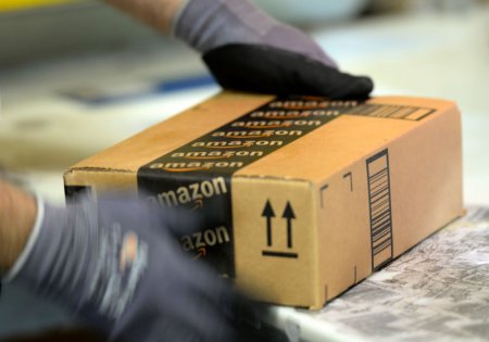В компании Amazon разрешат заглянуть внутрь посылки