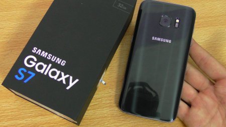 Samsung выпустит Galaxy S7 в глянцевом цвете "черный оникс"