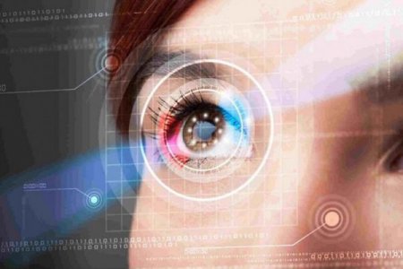 Facebook планирует идентифицировать человека по сетчатке глаза