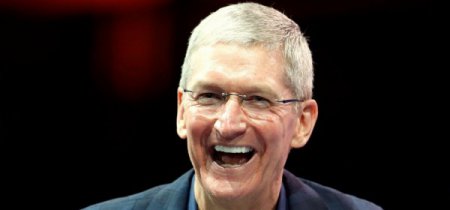 Apple урезала зарплату своему гендиректору Тиму Куку