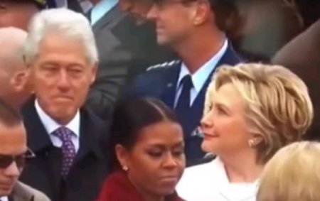 «Сверлящая» мужа взглядом Хиллари Клинтон стала популярна в соцсетях