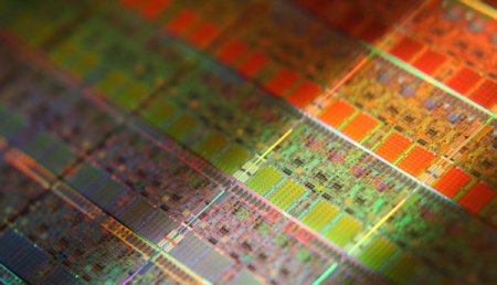 Intel планирует выпустить 7-нанометровый процессор