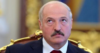 Лукашенко назвал число беженцев из Украины