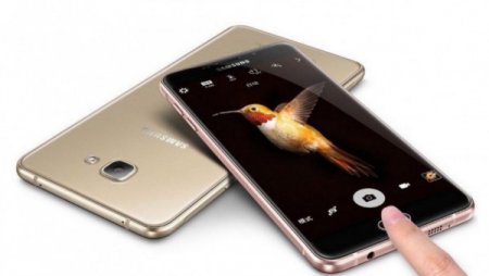 Компания Samsung создала новый смартфон