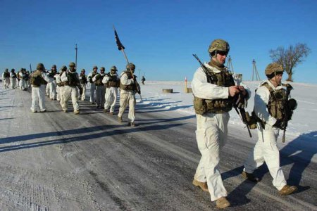 Демонстрация присутствия - американские солдаты совершили "поход в Нарву" - Военный Обозреватель