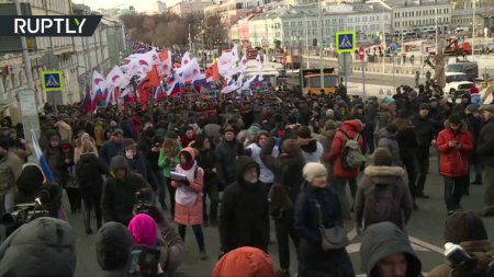 В Москве прошёл марш памяти Бориса Немцова