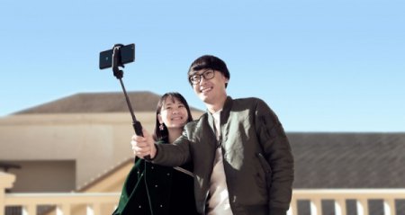 Уже возможен заказ монопода Xiaomi Selfie со съёмным Bluetooth-контроллером