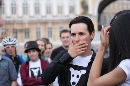 Житель Петербурга обвинил Павла Дурова в поломке своего смартфона