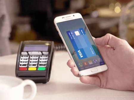 Платежный сервис Samsung Pay стал доступным в Индии
