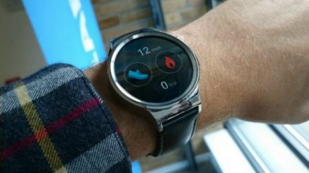 Смарт-часы Huawei Watch 2 измеряют пульс и совершают голосовые вызовы