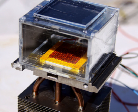 Создано устройство на солнечной энергии для добычи воды из сухого воздуха