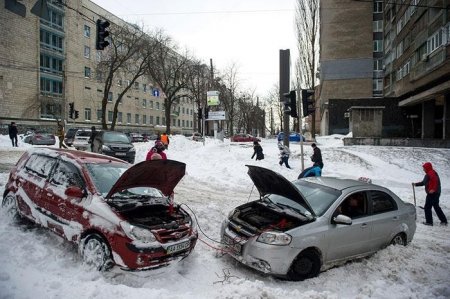 На Украине апрельский снег стал стихийным бедствием