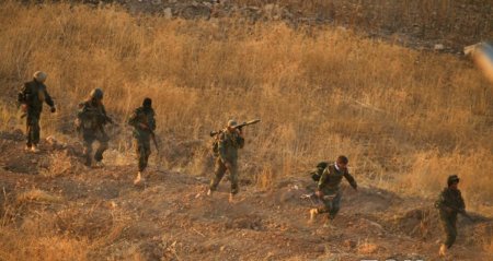 Битва за Мосул: ИГ выставляет «живые щиты», армия применяет «умные ракеты»